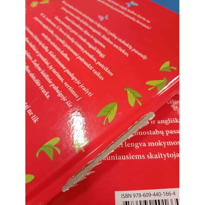 Pasaulio pasakos lietuviškai ir angliškai