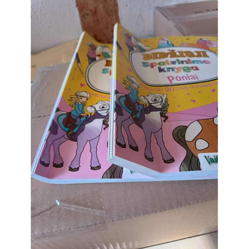 Didžioji spalvinimo knyga. Poniai