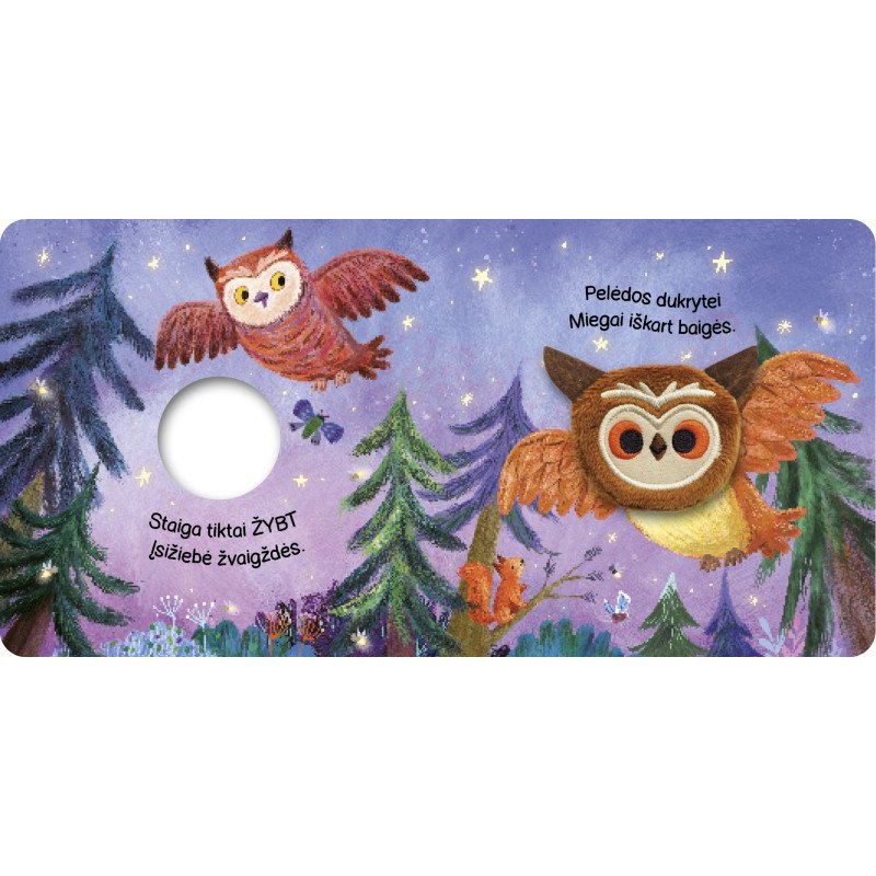 Pelėdžiukė. Su žaisliuku ant piršto